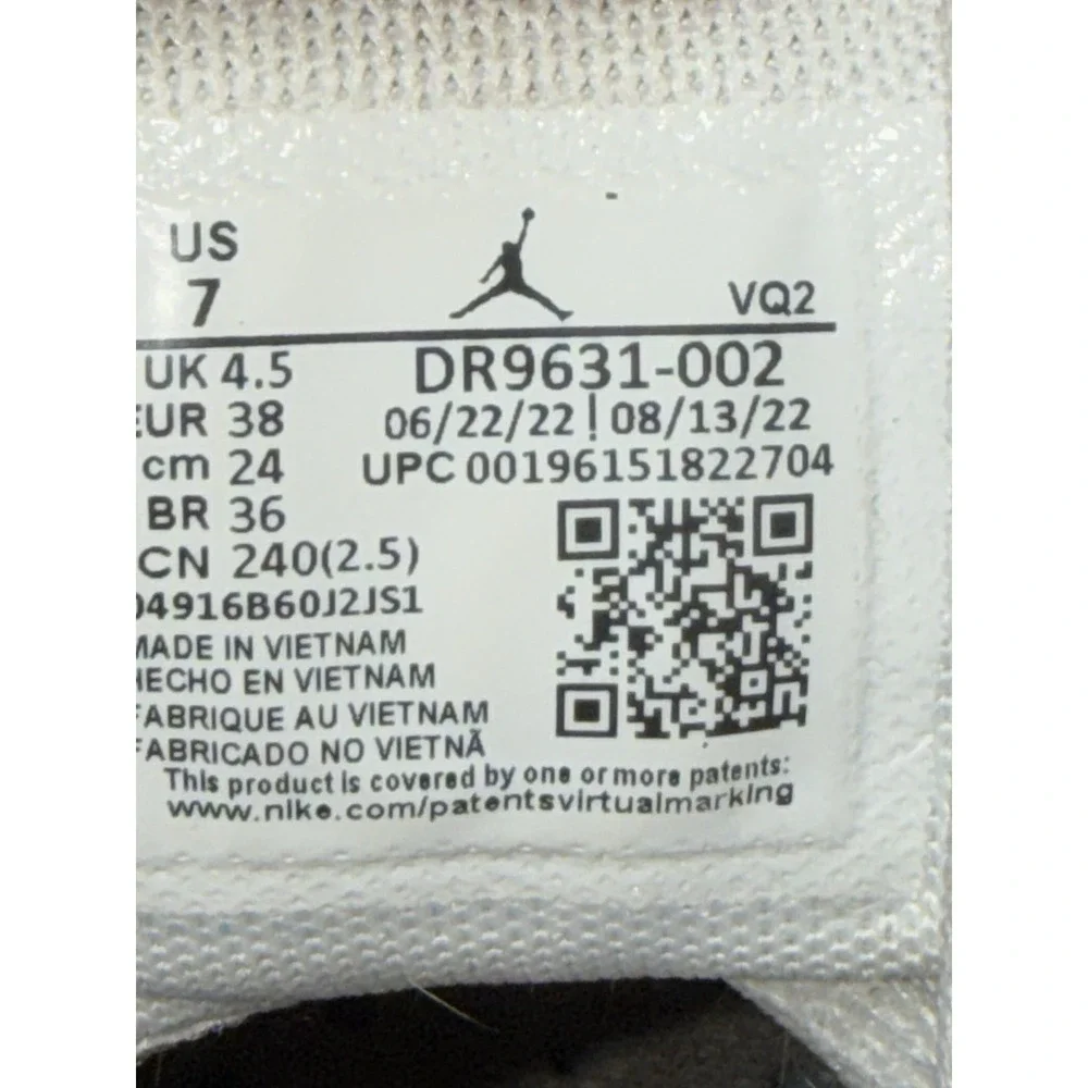 Air Jordan Jumpman Two Trey Women Size 7  White Grey Basketball Shoes DR9631-002